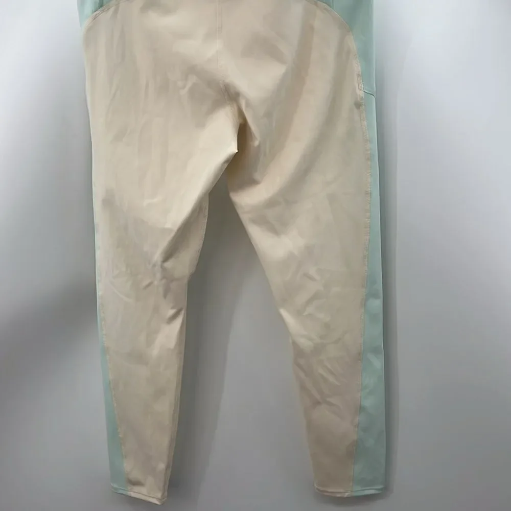 Free People Movement 2 color leggings size large